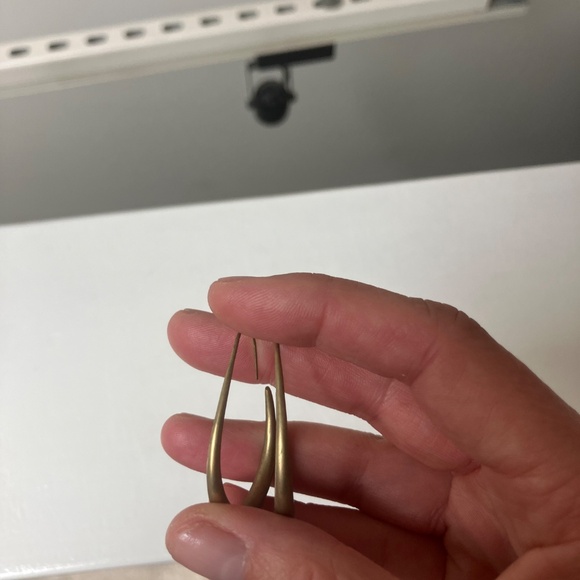 Earrings - Picture 4 of 4